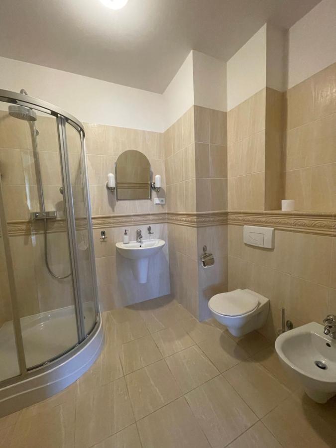 Dworek Katarzynki Kobylnica  Bagian luar foto